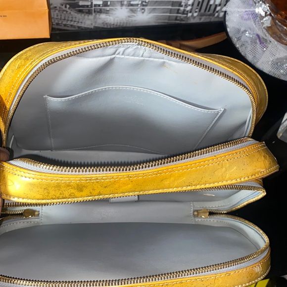 Authentic Louis Vuitton Vernis Backpack - Picture 16 of 17